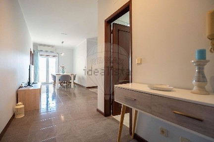 Apartamento T1 à venda na Rua António Jardim
