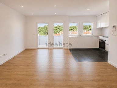 Apartamento T2 à venda em Eiras e São Paulo de Frades