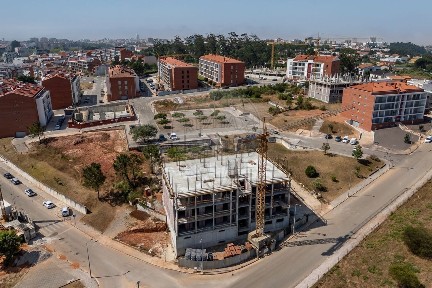 Apartamento T4 à venda na Praceta Doutor Manuel Gomes Cruz