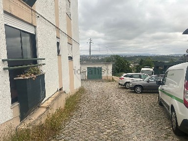 Apartamento T3 à venda na Rua Alto Belo
