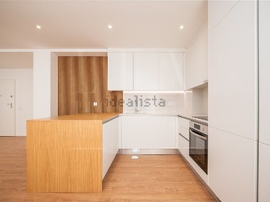 Apartamento T3 à venda na Rua Santa Catarina
