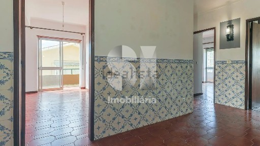 Apartamento T3 à venda na Rua Cedro