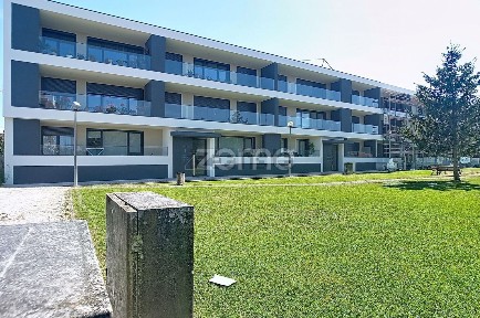 Apartamento T3 à venda em A. São Pedro s/n
