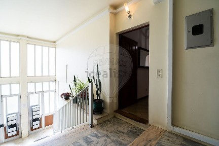 Apartamento T2 à venda na Rua da Volta das Calçadas