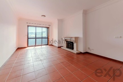 Apartamento T2 à venda na Rua Carlos Seixas, 175