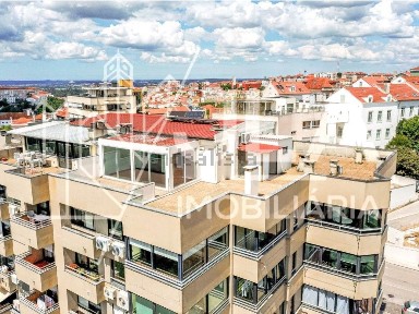 Apartamento T5 à venda na Penedo da Saudade
