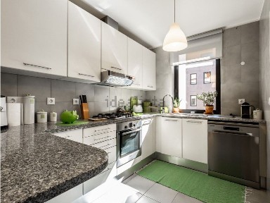 Apartamento T3 à venda na Rua Doutor Calado