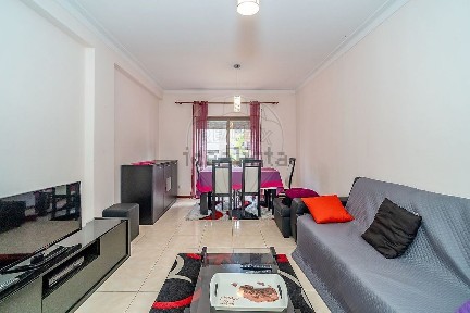 Apartamento T2 à venda na Avenida 1º de Maio
