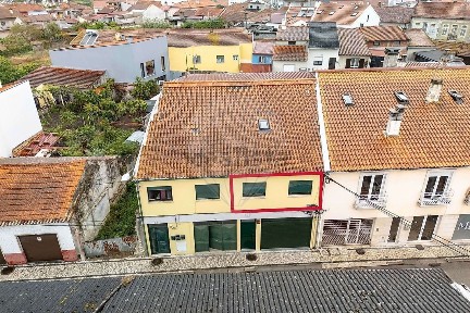 Apartamento T3 à venda na Rua Carlos Silva