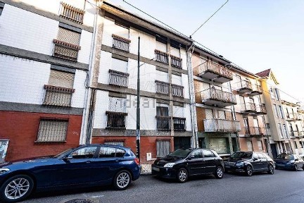 Apartamento T1 à venda na Rua Padre António Vieira