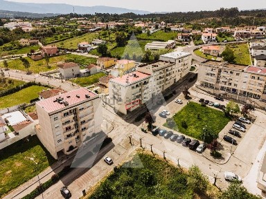 Apartamento T3 à venda em Poiares (Santo André)