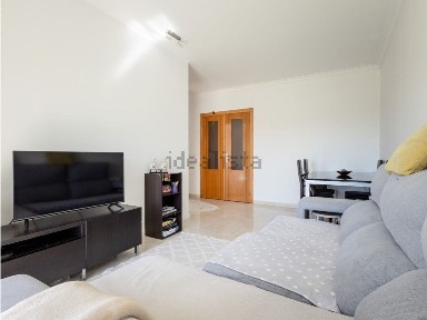 Apartamento T1 à venda na Rua Várzea de Buarcos, 53