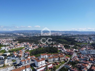 Apartamento T6 à venda na Rua da Liberdade, 65