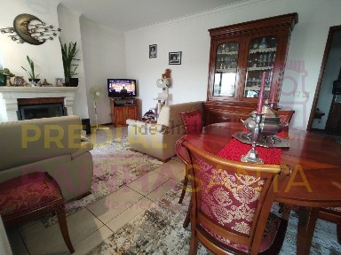 Apartamento T3 à venda na Penedo da Saudade