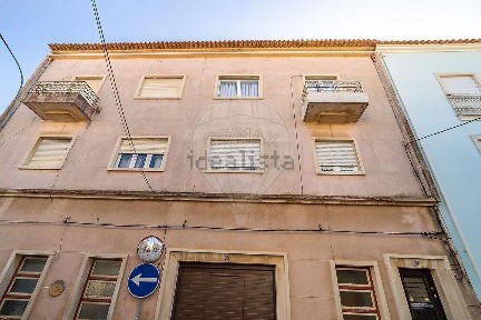 Apartamento T2 à venda na Rua Rosas