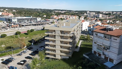 Apartamento T3 à venda na Rua Agostinho Saboga s/n