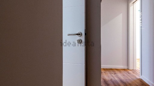Apartamento T2 à venda na Rua Jacinto Guerra, 21