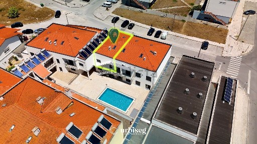 Apartamento T3 à venda na Rua Vindimas, 2