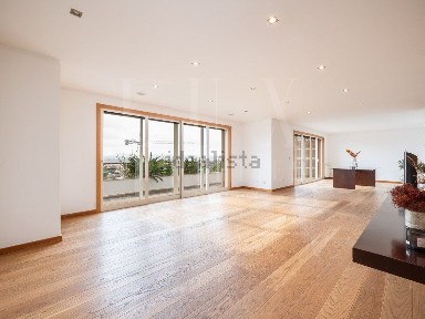 Penthouse à venda na Rua Edmundo Bettencourt