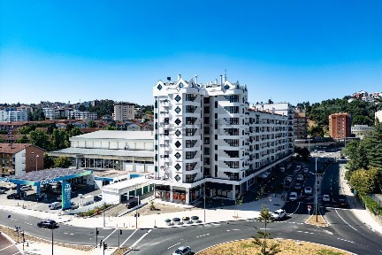 Apartamento T3 à venda na Avenida Elísio de Moura