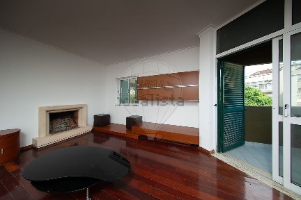 Apartamento T2 à venda na Rua General Humberto Delgado