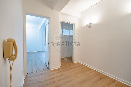 Apartamento T1 à venda na Alta - Praça da República
