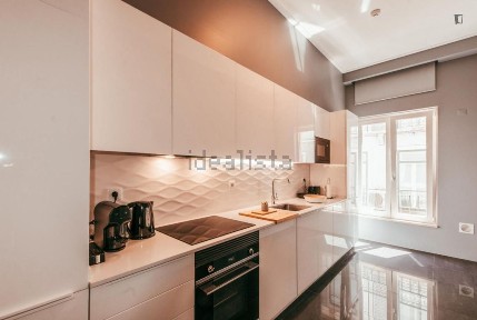 Arrendamento de apartamento T2 na Rua Silva Carvalho