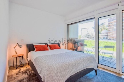 Arrendamento de apartamento T2 na Rua António Alçada Baptista
