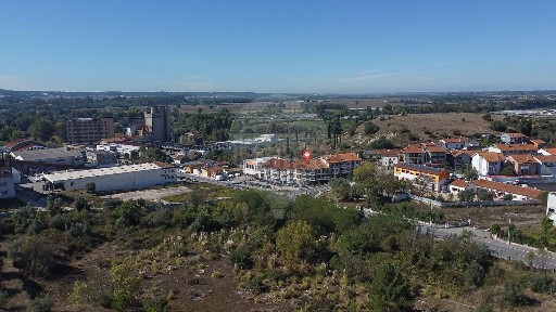 Apartamento T2 à venda na Rua 1º de Maio