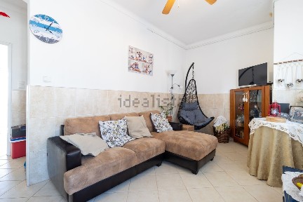 Apartamento T3 à venda na Rua Doutor Joaquim Moura Relvas