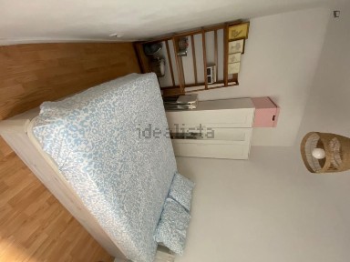 Arrendamento de apartamento T1 na Avenida Marginal
