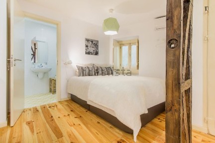 Arrendamento de apartamento T0 na Rua de São Miguel