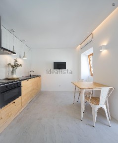 Arrendamento de apartamento T0 na Rua do Vale de Santo António