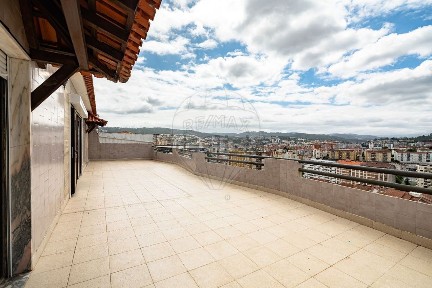 Apartamento T2 à venda na Penedo da Saudade