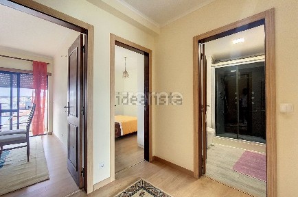 Apartamento T3 à venda na Rua Viso, 35