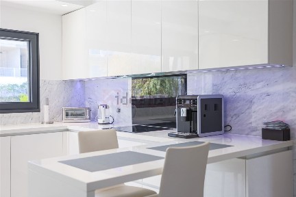 Apartamento T6 à venda na Penedo da Saudade