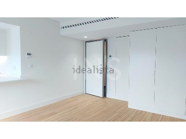 Arrendamento de apartamento T1 na Rua da Bela Vista à Graça