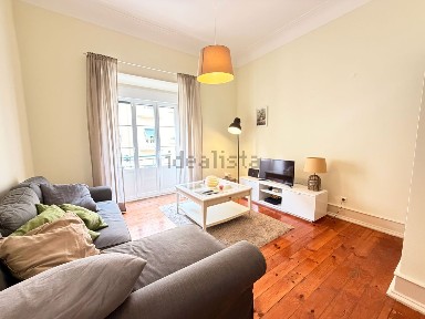 Arrendamento de apartamento T3 na Rua Filipe da Mata