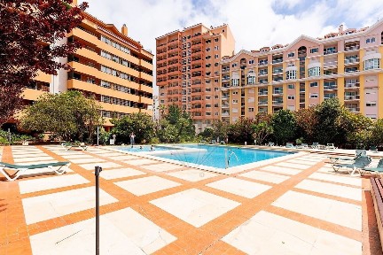 Arrendamento de apartamento T2 na Rua Mareantes