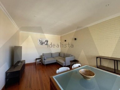 Arrendamento de apartamento T2 na Praça António Sardinha, 6