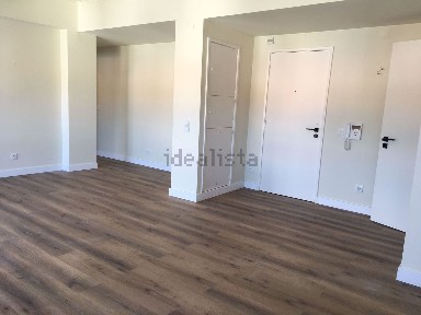 Arrendamento de apartamento T1 na Calçada da Quintinha, 73