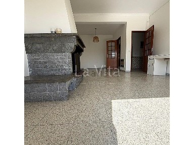 Arrendamento de apartamento T2 na Rua Dom Bosco