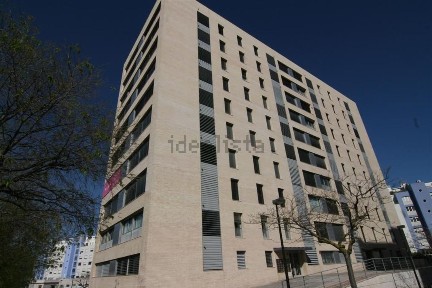 Arrendamento de apartamento T3 na Rua Jangada da Pedra