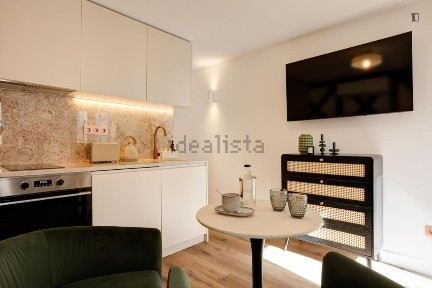 Arrendamento de apartamento T0 na Calçada Agostinho de Carvalho