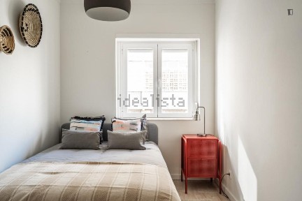 Arrendamento de apartamento T2 na Rua António Maria Baptista