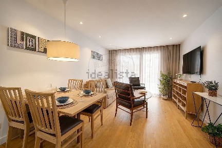 Arrendamento de apartamento T1 na Rua Almeida e Sousa