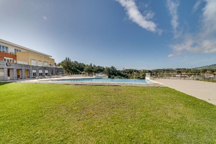 Arrendamento de apartamento T2 na Alvide - Abuxarda