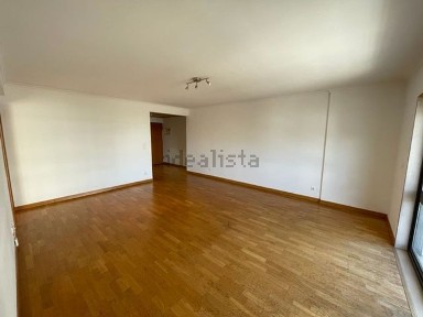 Arrendamento de apartamento T1 na Avenida Berlim