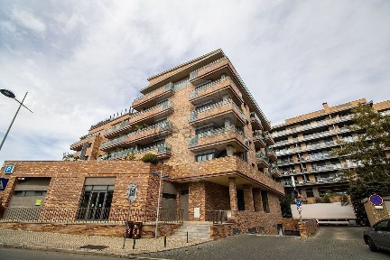 Arrendamento de apartamento T3 na Rua Professor Doutor António Luciano Pacheco de Sousa Franco