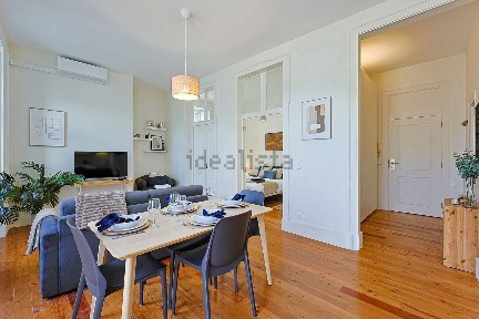 Arrendamento de apartamento T1 no Largo Conde-Barão